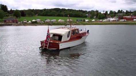 Easy Maneuvering With A Kitchen Rudder Steamboats Cruisers Design