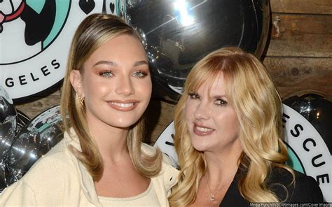 maddie ziegler says her mom apologizes for what she went through on
