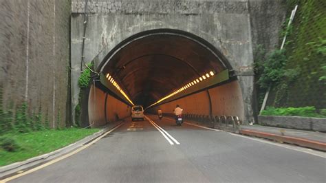 ― turn on headlights before entering tunnel. 辛亥隧道走1小時出不來？台灣5個超級有名的都市傳說 - Wishnote 所有美好如你所願
