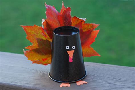 4 Easy Thanksgiving Crafts For Kids