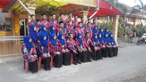 Video korporat kolej vokasional port dickson. majlis makan malam | Facebook