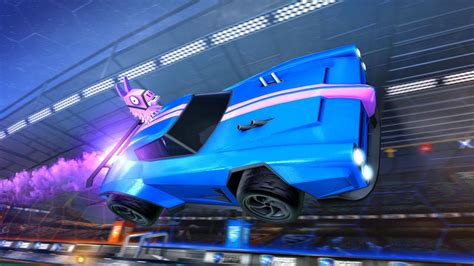 The battle bus is an aerial vehicle in fortnite: Rocket League gratis: il Bus di Fortnite sfreccia nel ...