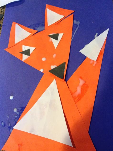 Pin By Céc Geof On Kids Crafts Animals Triangle Crafts Triangle