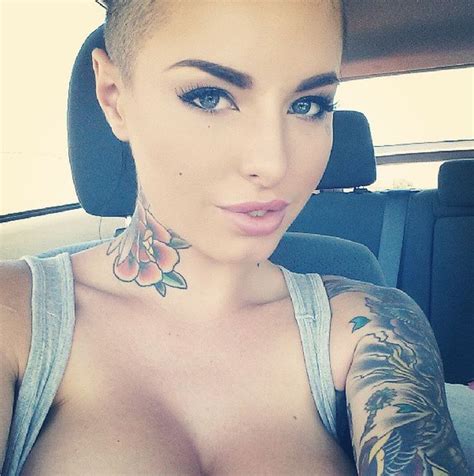 Christy Mack Is Offering A Blow Job 30 Pics