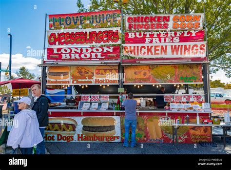 Hot Dog Concession Stand Hi Res Stock Photography And Images Alamy