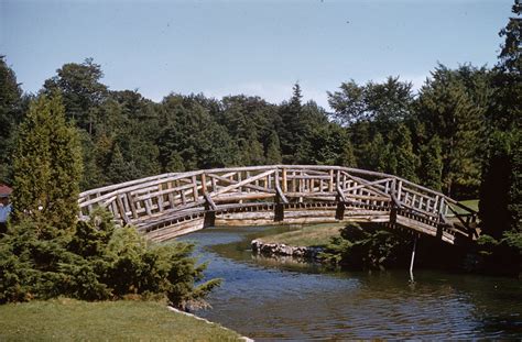 Edwards Gardens Torontos Picturesque Nature Reprieve