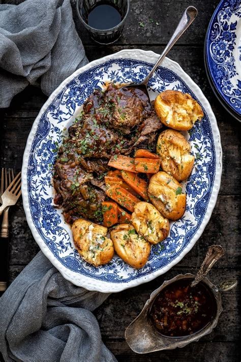 Slow release pressure after 10 minutes, open pot, add potato and carrots, reseal lid then pressure cook 10 minutes with another 10 minute cool down, then open pot. Beef Brisket With Smashed Potatoes and Carrots | Healthy Holiday Potluck Recipes | POPSUGAR ...