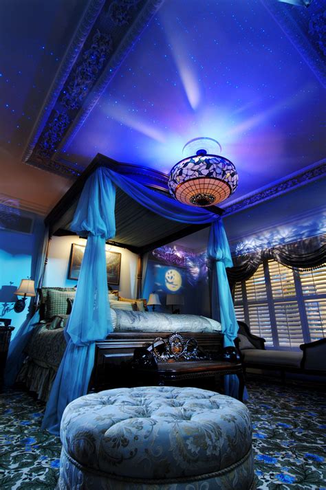 40 Romantic And Tender Feminine Bedroom Design Ideas For Valentine Day Disney Bedrooms
