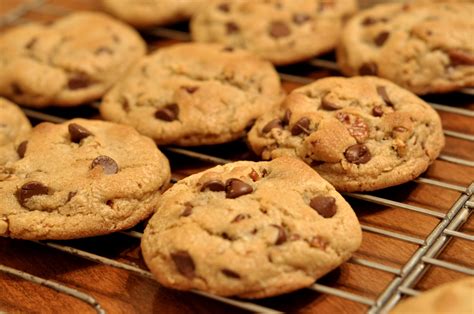 The best way to store cookies that have been baked is to. HAPPY NATIONAL CHOCOLATE CHIP COOKIE DAY!
