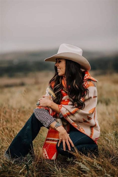 38 Captivating Women Western Style Ideas That Can Inspire You Western
