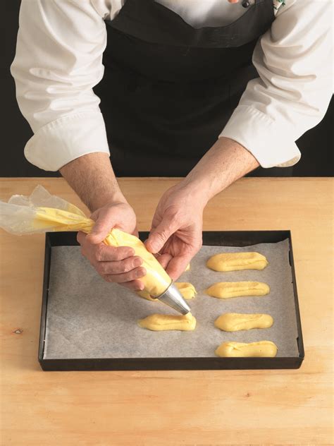 Check spelling or type a new query. Come fare la pasta per i bignè - La Cucina Italiana
