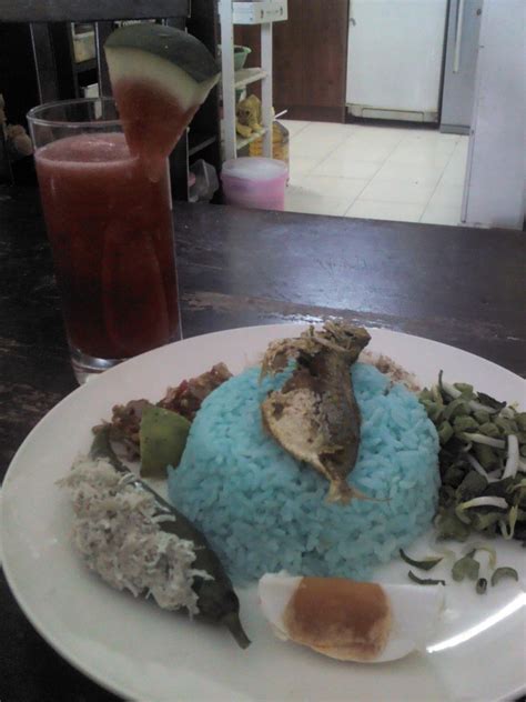 15 ulas bawang merah 2 ulas bawang putih. Resepi Nasi Kerabu ( Sarapan Pagi) | Resepi.My