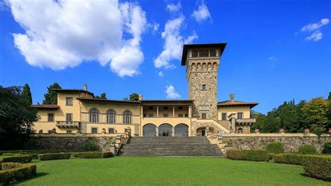 Look At The Serene Interior Design Of An Outstanding Italian Villa