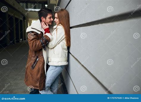 魅力的なアマチュアスウィンガーカップルの写真 イートローカルネズ