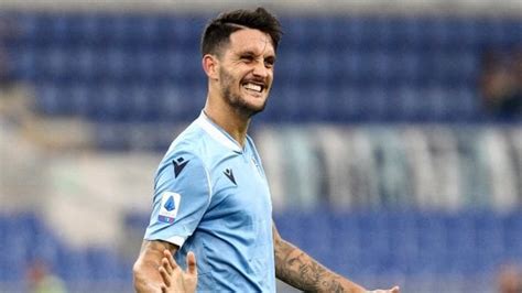 Luis alberto (footballer, born 1992). Lazio, Luis Alberto sposa il progetto: "Resto qui fino al ...
