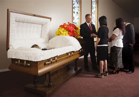 10 Funeral Etiquette Rules Every Guest Should Follow Funeral Service