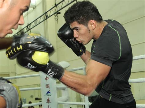 Guillermo rigondeaux's source of wealth comes from being a boxer. gilberto ramirez workout2 - ProBoxing-Fans.com