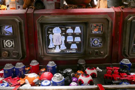 Building Droids At The Droid Depot Star Wars Galaxys Edge Disneyland