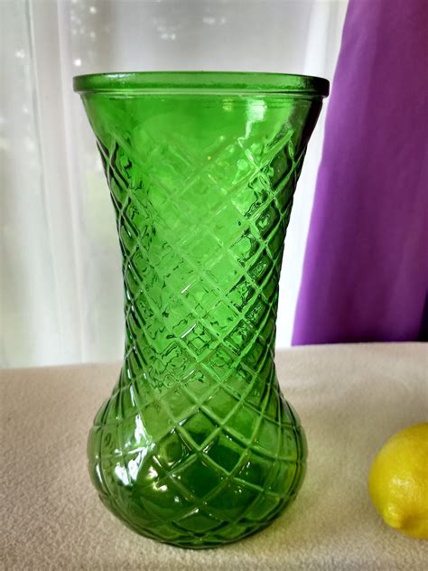 Hoosier Clear Emerald Green Glass Flower Vase Cris Cross Diamond Pattern Mid Century