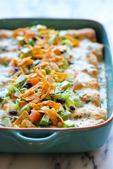 I added a little cayenne for some spice (i'm always doing that) and i loved the way they the filling is nice: White Chicken Enchiladas with Green Chile Sour Cream Sauce ...