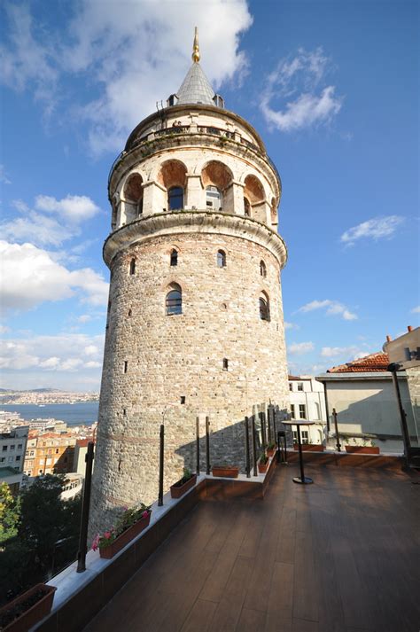 Galata Tower M The Galata Tower Galata Kulesi In Tur Flickr