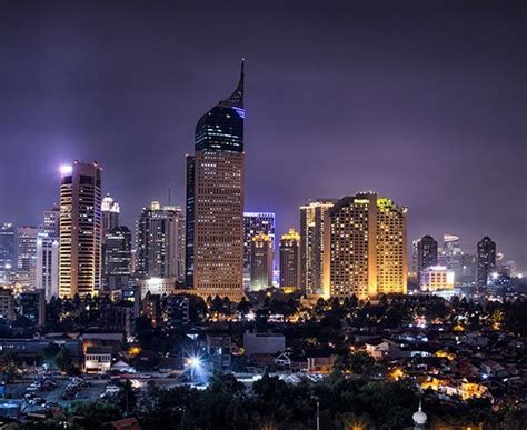 Arsitektur bangunan bangunan tinggi segitiga sudut bangunan. Kenali 10 Gedung Pencakar Langit Paling Tinggi di ...