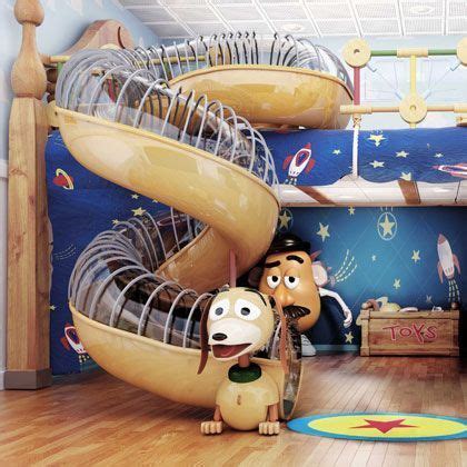 What color to paint the walls? Andys Room Slinky slide: | Disney kids rooms, Toy story ...