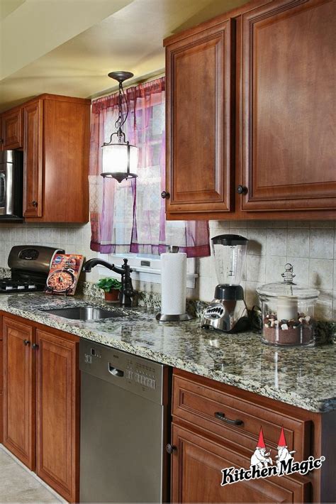 Glazing kitchen cabinets is the most excellent method to get an antiqued feel. Glazed Cabinets for a Stylishly Distressed Look | Custom ...
