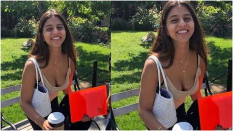 Viral Suhana Khan Flashes Her Million Dollar Smile In This No Makeup