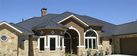 If you need a roofing contractor in the woodstock, ga area, call the experts at comforteagle roofing. What to Look for in a Roofing Company | Roof Installation ...