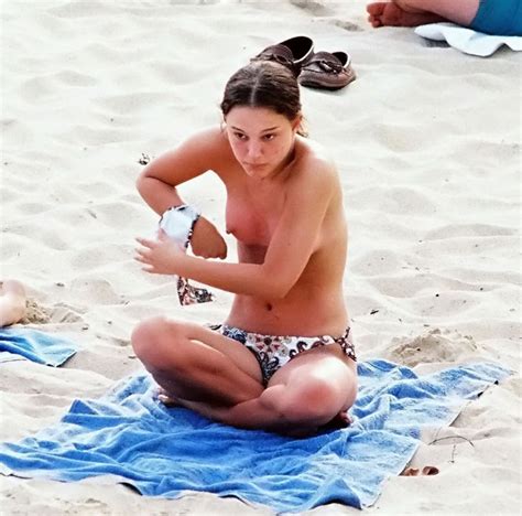 Natalie Portman Topless Photos Thefappening