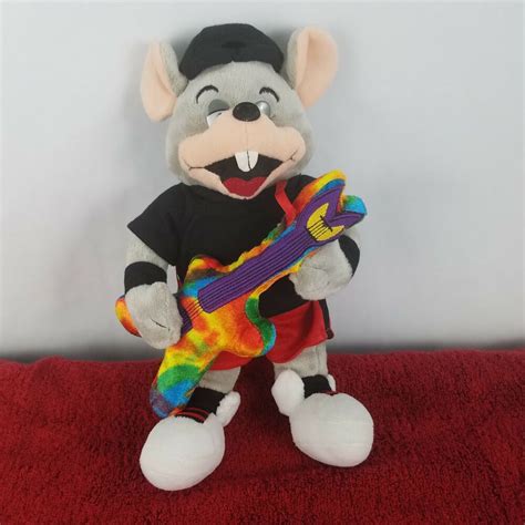 Chuck E Cheese Rock Roll Rockstar Plush Toy With Tie Dye Guitar 2009