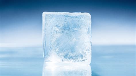 A New Experiment Hints At How Hot Water Can Freeze Faster Than Cold