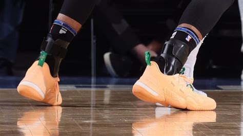 He currently averages 25.9 points, 4.3 rebounds, and 8.4 assists per. Trae Young Debuts Adidas Trae Young 1 NBA Playoffs | Sole ...