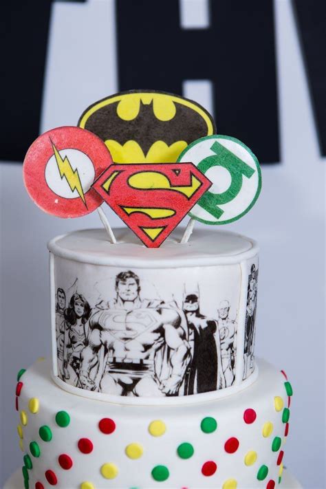 Modern Justice League Birthday Party Karas Party Ideas Fiestas De Cumpleaños Batman Tortas