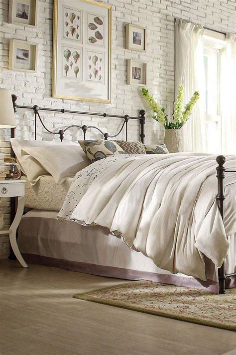 You can have the black iron bed decorated with a canopy. 59+ Cool and Classic wrought iron bed design ideas for Bedroom - Page 11 of 59 - Ladiesways.com ...