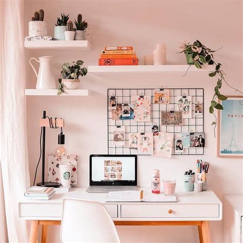 Girls Desk An Appealing And Functional Teen Bedroom Decor For Study