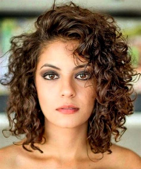 16 Shoulder Length Layered Hairstyles For Curly Hair
