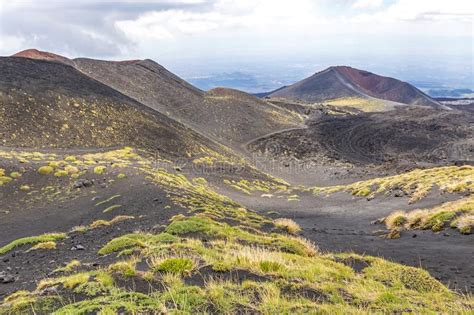 colline vulcaniche della sicilia immagine stock immagine