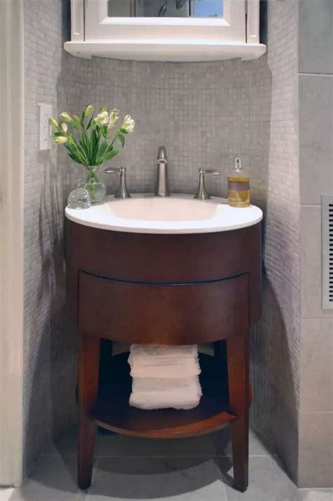 A saving grace of some small bathrooms is that, while they're not big on floor space, they can make up for it with ceiling height. Small Bathroom Space Saving Vanity Ideas - Small Design Ideas