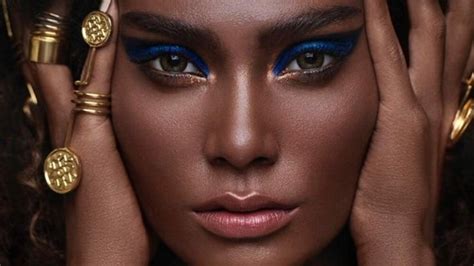 Model Zara Abid Defends Latest Photoshoot Depicting Blackface Comment Images