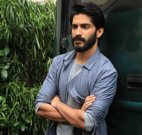 The full name of this actor is harshvardhan kapoor. Harshvardhan Kapoor 30 Cool New Photos And Wallpapers HD ...