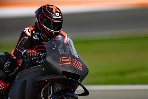 Jorge Lorenzo Progresa Adecuadamente En Su Estreno Con Honda Motos