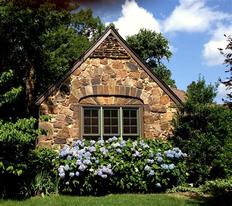 My Stone Cottage With Hydrangeas Blooming Stone Cottages Brick