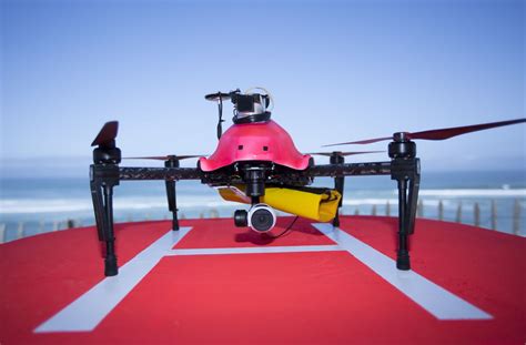 Le Drone Secouriste Prêt à Prendre Son Envol Sur Nos Plages
