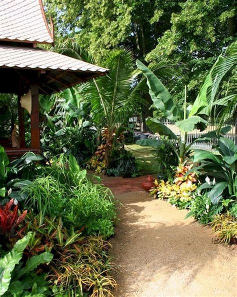 30 Amazing And Beautiful Tropical Garden Ideas 27 Gardenideazcom