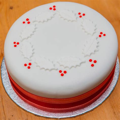 And morrisons won again for its £12 the best poinsettia fully iced christmas cake which came joint top with sainsbury's £15 taste the difference falling. Tried and Tested Christmas Cakes 2014 - Best Christmas ...
