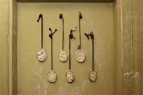 Here about 30 popular das haus anubis, nick sitemap, weitere navigationspunkte, news blog sites such as dashausanubis.de (nick.de startseite). Amulets to make | House of anubis, Anubis, Wall clock