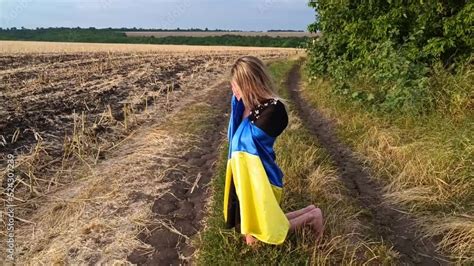 prayer for ukraine praying ukrainian girl a girl with the ukrainian flag in prayer war in