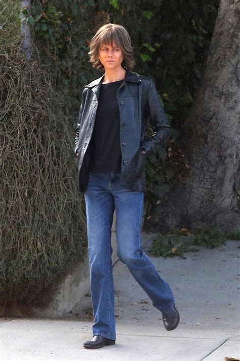 Karyn kusama's tense cop thriller, powered by a terrific performance from nicole kidman, flips traditional gender roles to spectacular effect. Nicole Kidman Is barely recognizable in costume for the ...
